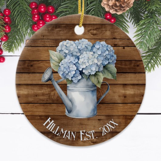 Rustieke blauwe hortensia gieter gepersonaliseerd keramisch ornament