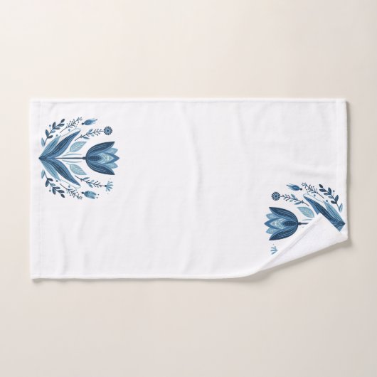 Rustieke Blauwe Tulp Bloem Folk Art Botanisch Ontw Bad Handdoek (Handdoek)