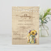 Rustieke Bloemen Mason Jar op hout bruiloft uitnod Kaart (Staand voorkant)