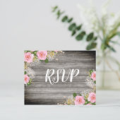 Rustieke bloemenbruiloft Rsvp briefkaart (Staand voorkant)