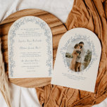 Rustieke  Bloemenlijn Art Arch Wedding Kaart<br><div class="desc">Verhoog uw huwelijksfeest met onze boogvormige huwelijksuitnodiging, ontworpen om de delicate balans van charme en rustieke elegantie in te kapselen. Deze prachtige uitnodiging is perfect voor koppels die de artisticiteit van tijdloos design waarderen, en biedt een boeiende introductie tot uw speciale dag. Het unieke boogsilhouet van de uitnodiging biedt een...</div>
