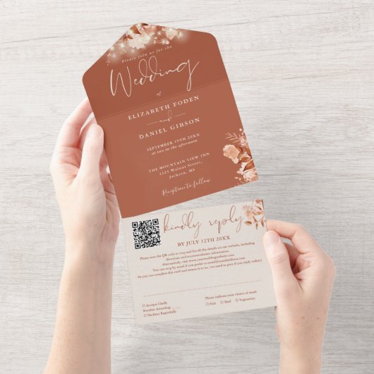 Rustieke bloemenslinger met QR-code herfstbruiloft All In One Uitnodiging (Afscheurbaar)