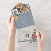 Rustieke bloemperzik roze stoffige blauwe bruiloft all in one uitnodiging (Afscheurbaar)