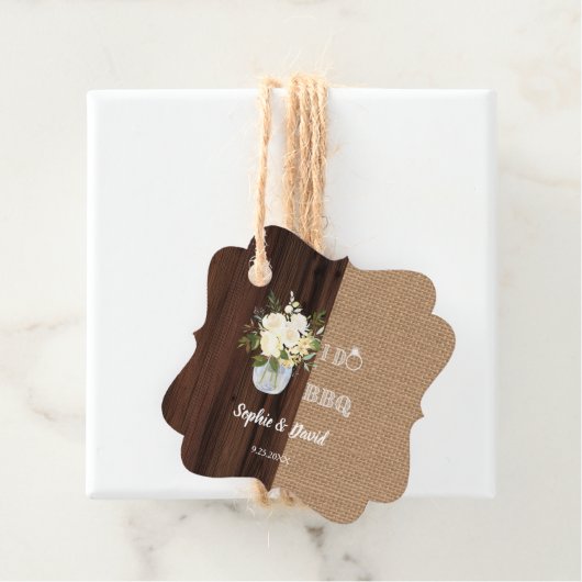 Rustieke bloemstukken jute oude schuur I DO Barbec Bedankjes Labels (In situ)