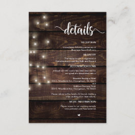 Rustieke boerderij hout, slingerlichtjes, trouwdet informatiekaartje