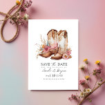 Rustieke Boho Chic Westerne bruiloft Cowboy QR-cod Save The Date<br><div class="desc">Maak een gedenkwaardige eerste indruk met deze rustieke Westerne Save the Date-kaart met een paar prachtig geïllustreerde cowboylaarzen versierd met zachte bloemen aan de voorkant en een coördinerende bloemschikking met een QR-code op de achterkant. Dit ontwerp is ideaal voor bruiloften met een land, een ranch of een Western thema en...</div>