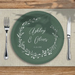 Rustieke Boho Donkergroene Wildflower Bloemen Huwe Papieren Bordje<br><div class="desc">Dit elegante bord op trouwpapier heeft een prachtige diepgroene achtergrond met handgetekende wilde bloemenkrans en elegante typografie in het wit. Het is een ideaal ontwerp voor een rustieke maar toch elegante bruiloft en coördineert met ons Rustic Wildflowers collectie... Bekijk het collectie voor meer items!</div>