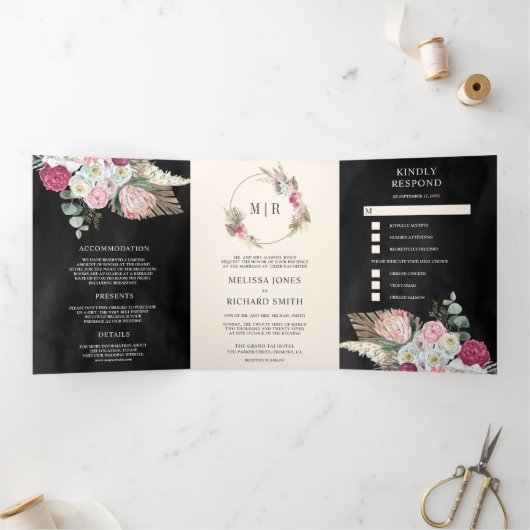 Rustieke Boho Roze Bloemen Pampas Zwart Bruiloft Drieluik Uitnodiging (Binnen)