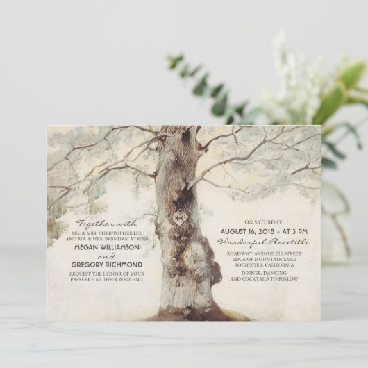 Rustieke boom en gesneden hart bruiloft uitnodigin kaart (Staand voorkant)