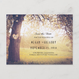Rustieke boom en gesneden hart Save the Date Aankondigingskaart