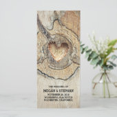 Rustieke boom hout hart carving bruiloft programma programmakaart (Staand voorkant)