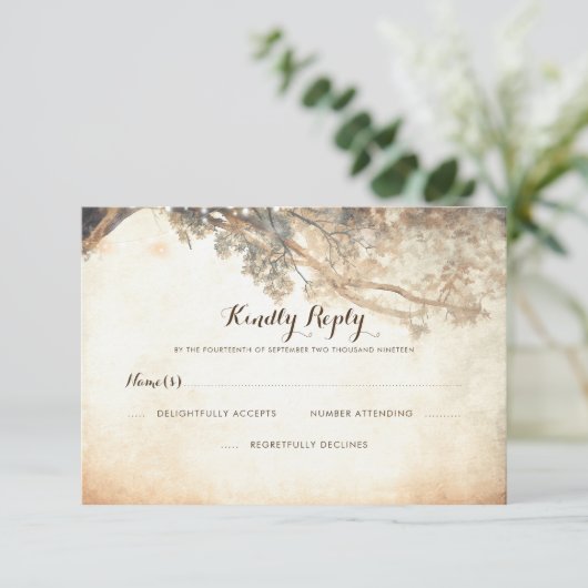 Rustieke boom takken buiten bruiloft RSVP (Staand voorkant)