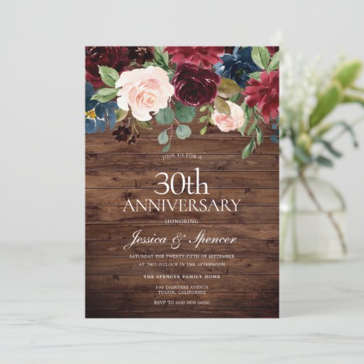 Rustieke bordeauxrode wijn 30ste huwelijksverjaard kaart (Staand voorkant)