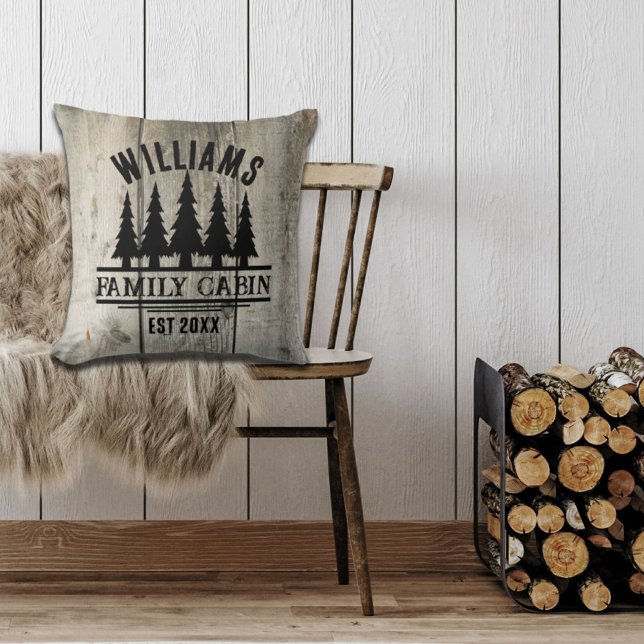Rustieke Bos Gepersonaliseerde Gezinshut Naam Est Kussen (Rustic Forest Personalized Family Cabin Name Est Throw Pillow)