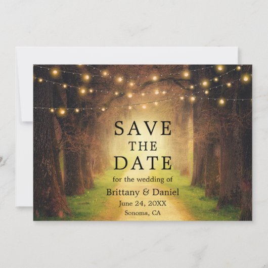 Rustieke bospad bruiloft snoerlichten save the date (Voorkant)