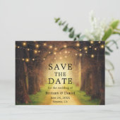 Rustieke bospad bruiloft snoerlichten save the date (Staand voorkant)