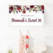 Rustieke Bourgogne Rode Bloemen Sweet 16 Party Spandoek (Insitu)