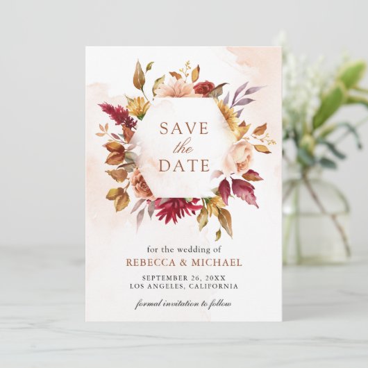 Rustieke Bourgogne Terracotta Bloemenbruiloft Save The Date (Staand voorkant)