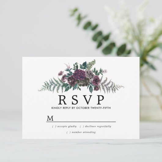 Rustieke Bourgondische en Pine Botanische bruiloft RSVP Kaartje (Staand voorkant)