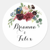 Rustieke Bourgondische gekleurde bruiloft envelop Ronde Sticker (Voorkant)