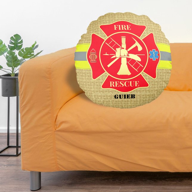 Rustieke brandweerman Maltese Cross Bunker Gear Ar Rond Kussen (Firefighter Fire Rescue Bunker Turnout Gear Custom Round Pillow)