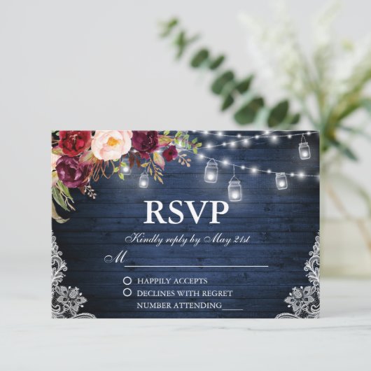 Rustieke Bruiloft Blauw Houten Lichten Kruiken Blo RSVP Kaartje (Staand voorkant)