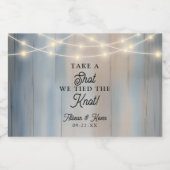 Rustieke bruiloft gunst een schot dat we de knoop  likeurfles etiket (Enkel label)