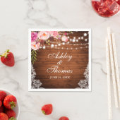 Rustieke bruiloft hout verlichting roze bloemenkan servet (Insitu)