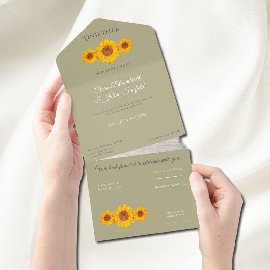 Rustieke bruiloft met zonnebloemen - in Muted Sage All In One Uitnodiging