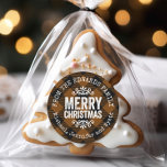 Rustieke bruine buffel Check Christmas Gift Tags Ronde Sticker<br><div class="desc">Betaalbare gedrukte ronde sticker kerstcadeau tags gepersonaliseerd met uw familienaam of andere tekst. Dit rustieke moderne vakantieontwerp is voorzien van verontruste MERRY CHRISTMAS belettering op een bruine en zwarte buffel check geruite achtergrond. Gebruik de ontwerpgereedschappen om achtergrondkleuren te kiezen en tekstlettertypen en -kleuren te bewerken om uw eigen unieke pakketlabels...</div>