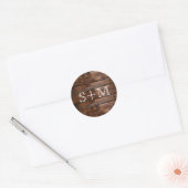 Rustieke Bruine Houten Textuur Monogram Initialen Ronde Sticker (Envelop)