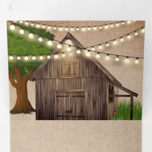 Rustieke Burlap Boerderij Houten Schuur String Lig Drieluik Uitnodiging (Binnenzijde eerst)