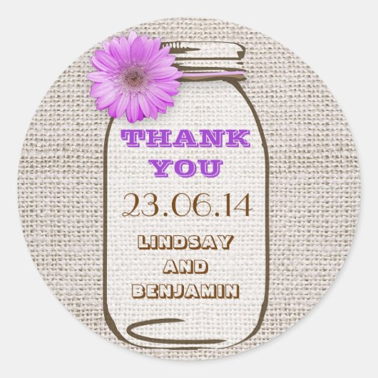 Rustieke Burlap Mason Jar Paarse Gerbera bruiloft Ronde Sticker (Voorkant)