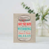 Rustieke Burlap & Mason Jar Save the Date Briefkaa Aankondigingskaart (Staand voorkant)