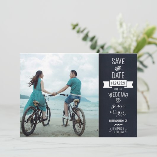 Rustieke Chalkboard Typografie Foto Opslaan van de Save The Date (Staand voorkant)