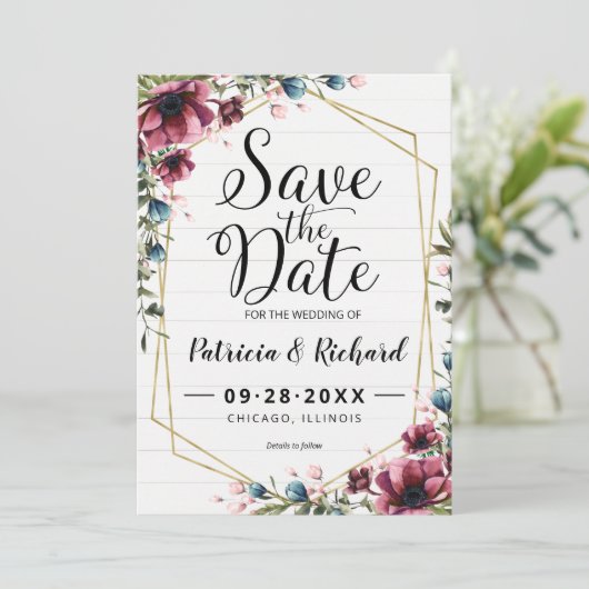 Rustieke chic bordeaux bloemrijke trouwkaart Save  (Staand voorkant)