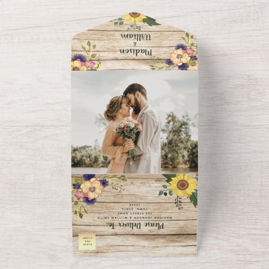 Rustieke Country Barn Wood Fall Wedding All In One Uitnodiging (Buitenkant)