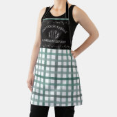 Rustieke Country Sage Green Gingham Zwart Krijtbor Schort (Insitu)