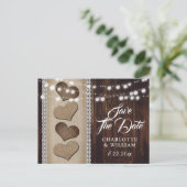 Rustieke Country Wood Hearts String Lights Wedding Aankondigingskaart (Staand voorkant)