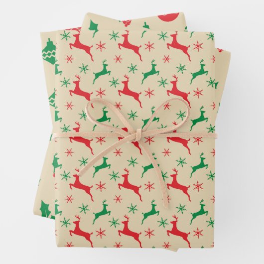 Rustieke Craft Paper Rendier, Ornamenten en Holly (In situ)