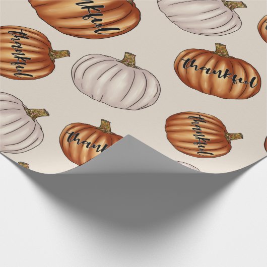 Rustieke "Dankbaar" Patroon met Kleurrijke Pompoen Cadeaupapier (Hoek)