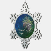 Rustieke dennenappel tin sneeuwvlok ornament (Rechts)