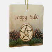 Rustieke dennenappels Happy Yule Keramisch Ornament (Rechts)