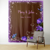 Rustieke donkere houten paarse bloemen bruiloft ac wandkleed (In situ)