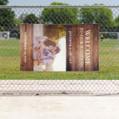 Rustieke donkere schuur hout Welkom foto bruiloft Spandoek (Insitu)