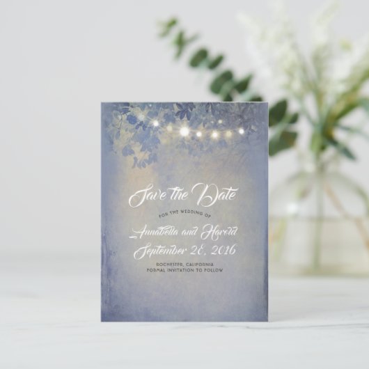 Rustieke Dusty Blue String Lights Sla de datum op Aankondigingskaart (Staand voorkant)