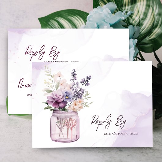 Rustieke Elegante Paarse Bloemen In Mason Jar Wedd RSVP Kaartje