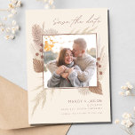 Rustieke foto herfst bruiloft save the date<br><div class="desc">Aardse,  rustieke herfstbruiloft opslaan de datum bevat uw foto- en trouwdetails in een prachtig modern ontwerp. Zet de toon voor uw herfst of herfst outdoor bruiloft met deze bewaar de datum, </div>