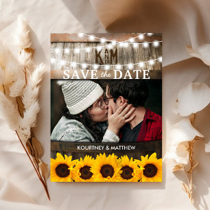 Rustieke foto save the date   zonnebloem bruiloft aankondigingskaart