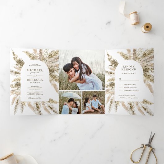 Rustieke gedroogde Boho Pampas Grass Arch Foto Bru Drieluik Uitnodiging (Binnen)